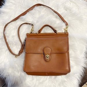 Vintage COACH Willis in British Tan